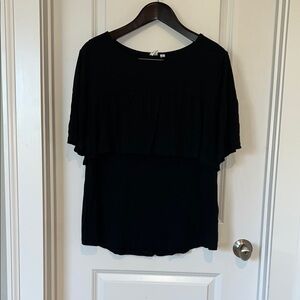 GAP Black Short Sleeve Ruffle Women's Nursing Top, size XL